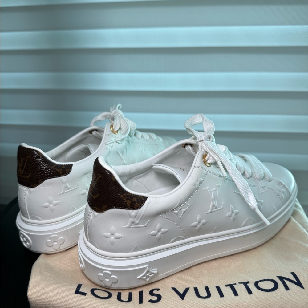 Louis Vuitton White and Brown Women's Sneakers - Picture 2 of 3
